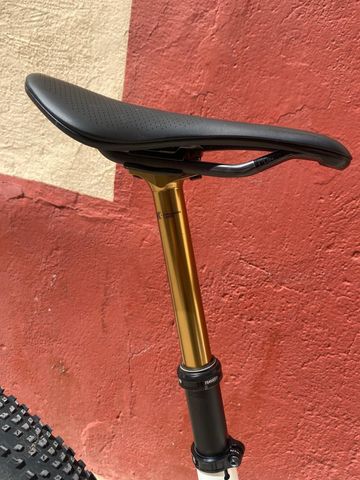 Specialized Epic 8 EVO Pro Frameset - FOX FLOAT Factory 2024 2024 Mountainbike d'occasion — image 3 sur 5