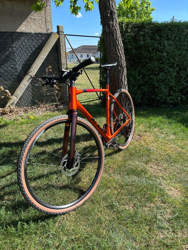 Used KTM X-STRADA 10 FIT 2025 2025 Road & Gravel, Orange — image 2 of 5