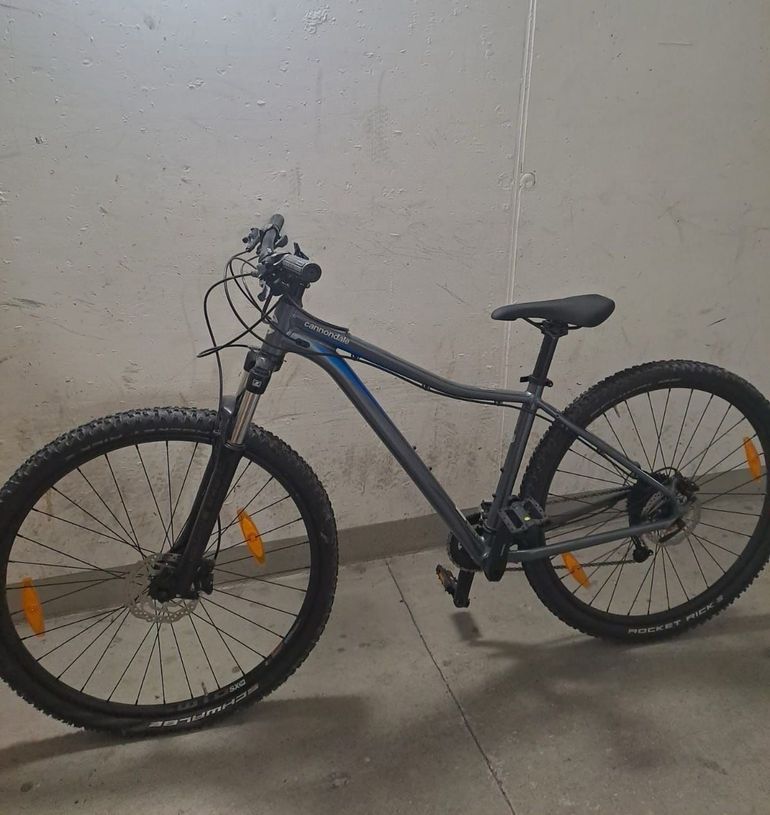 Used Cannondale Trail Women's 4 2023 2023 Mountainbike, Schwarz, 29 — image 1 of 3