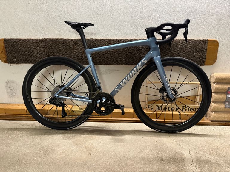 Used Specialized S-Works Tarmac SL8 - Shimano Dura-Ace Di2 2025 2025 Road & Gravel, Blue — image 2 of 3