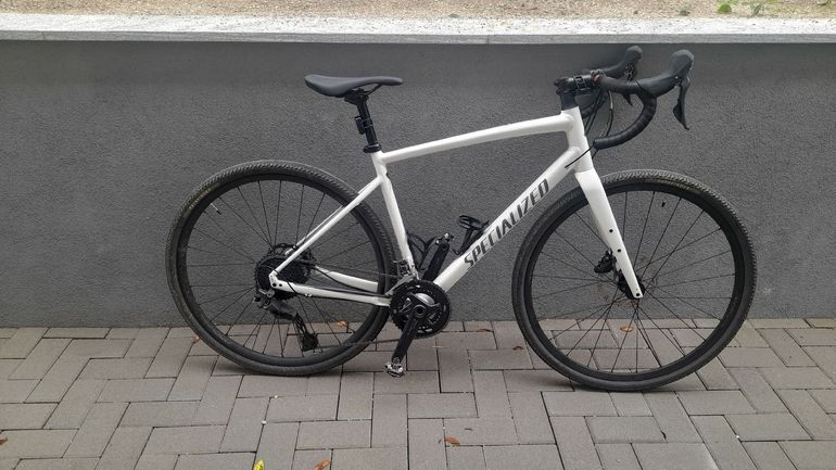 Used Specialized Diverge E5 2026 2026 Road & Gravel — image 1 of 3