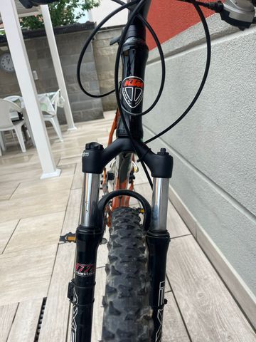 Used KTM Custom Shimano Deore XT 2007 Mountainbike, Orange — image 6 of 6