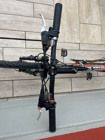 Used KTM Custom Shimano Deore XT 2007 Mountainbike, Orange — image 3 of 6