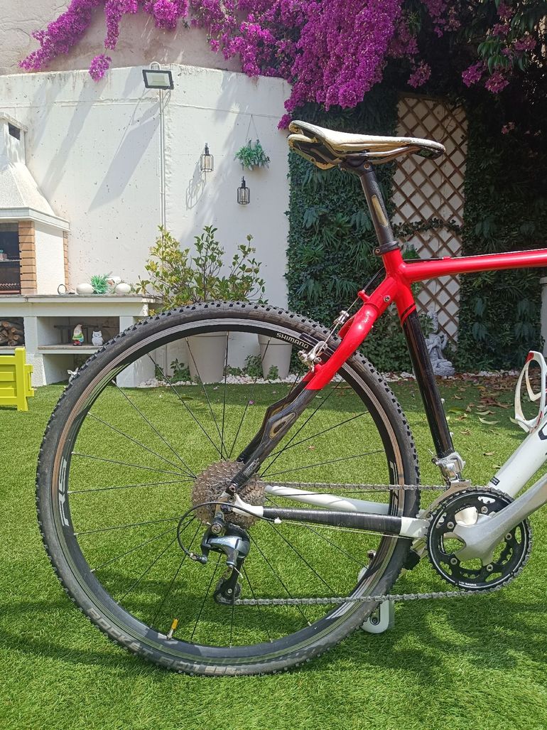Used Specialized Tricross Expert 2010 2010 Road & Gravel, Rot — image 3 of 10