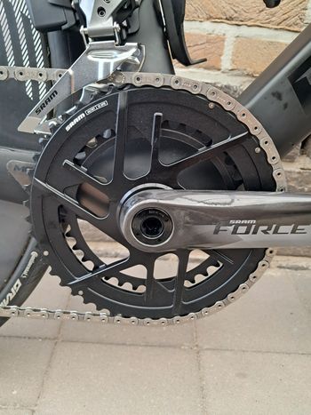 Used Pinarello F7 SRAM FORCE AXS D1 2023 Road & Gravel, Negro — image 9 of 10