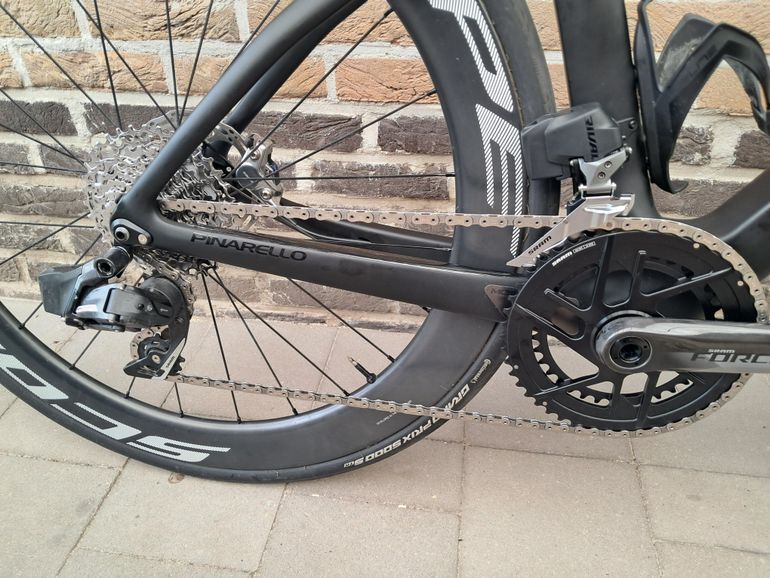 Used Pinarello F7 SRAM FORCE AXS D1 2023 Road & Gravel, Negro — image 10 of 10