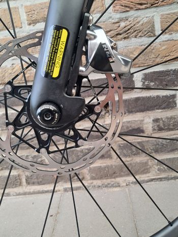 Used Pinarello F7 SRAM FORCE AXS D1 2023 Road & Gravel, Negro — image 5 of 10
