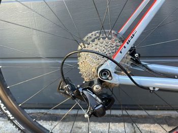 Used CUBE CROSS RACE Pro 2018 2018 Road & Gravel, Hellgrau — image 3 of 10