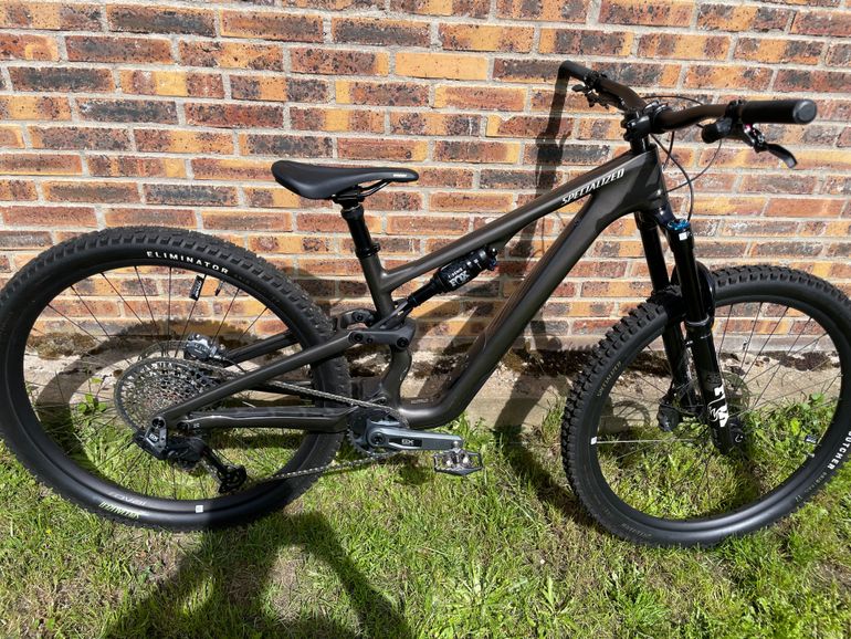 Used Specialized Stumpjumper 15 Expert 2025 2025 Mountainbike, Light Gray, 29, 27.5 — image 2 of 11