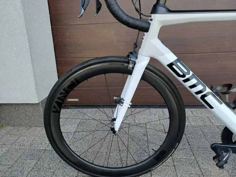 Used BMC Teammachine SLR02 ONE 2020 2020 Road & Gravel, White — image 2 of 6