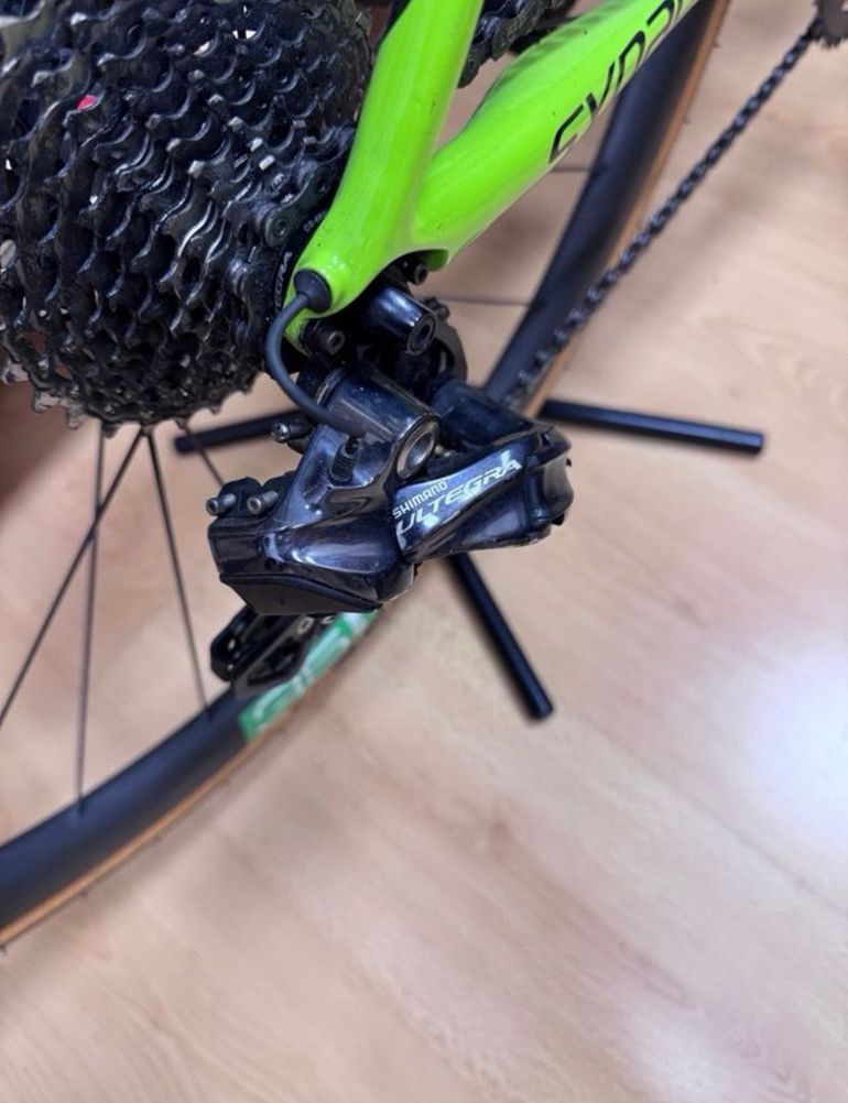 Used Cannondale Synapse Carbon Disc Ultegra Di2 2017 2017 Road & Gravel — image 2 of 4