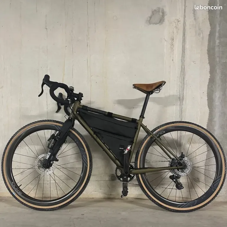 Used Victoire Distance 45 Victoire Campagnolo Ekar Duke Baccara 42 SLS2 2021 Road & Gravel — image 1 of 8
