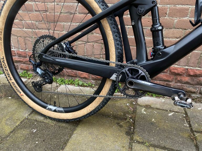 Used BMC Fourstroke 01 LT ONE 2021 2021 Mountainbike — image 4 of 17