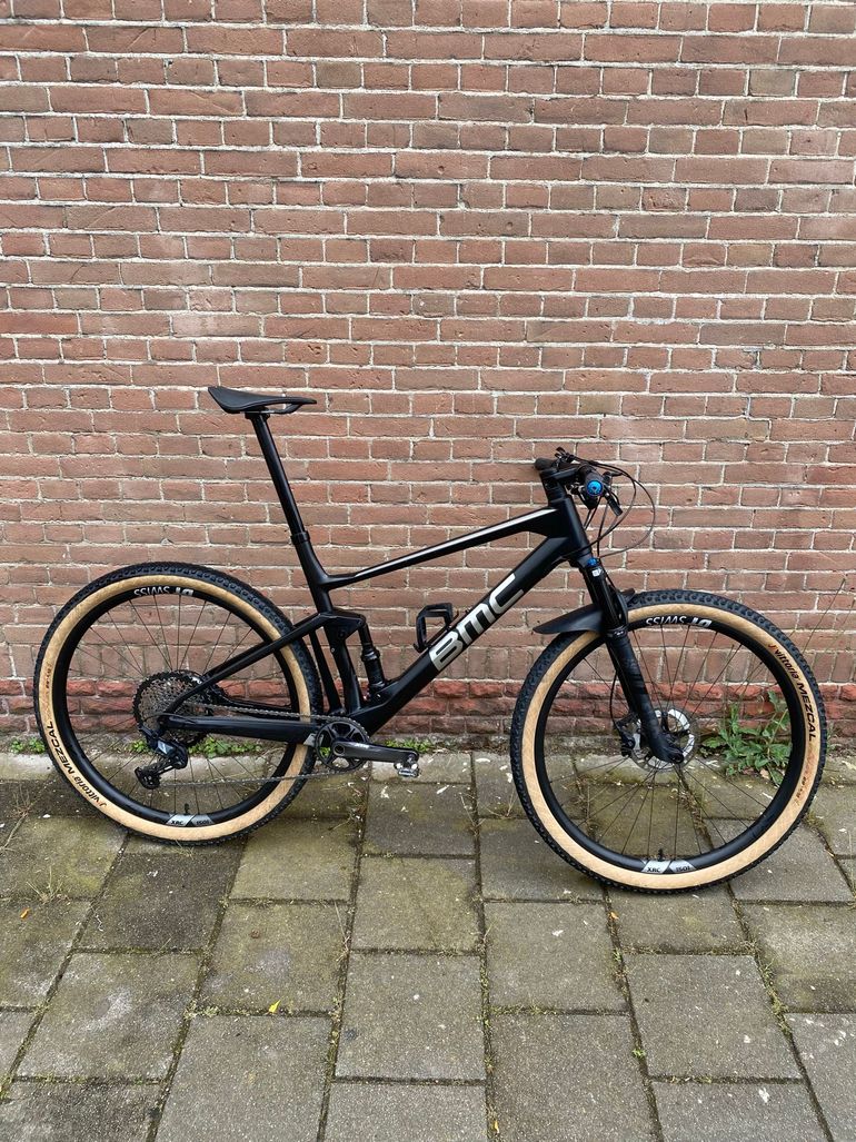 Used BMC Fourstroke 01 LT ONE 2021 2021 Mountainbike — image 1 of 17