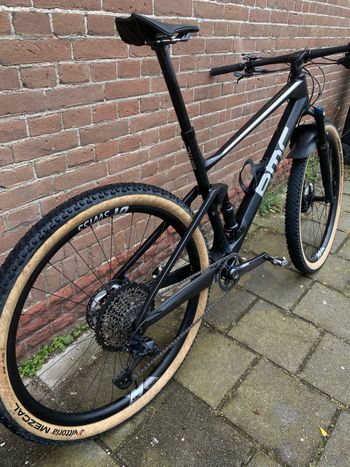 Used BMC Fourstroke 01 LT ONE 2021 2021 Mountainbike — image 15 of 17