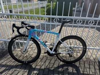 Used Specialized Tarmac SRAM Red eTap AXS 2025 Road & Gravel