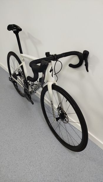 Used Specialized S-Works Tarmac - SRAM Red eTap AXS 2020 2020 Road & Gravel, White — image 3 of 18