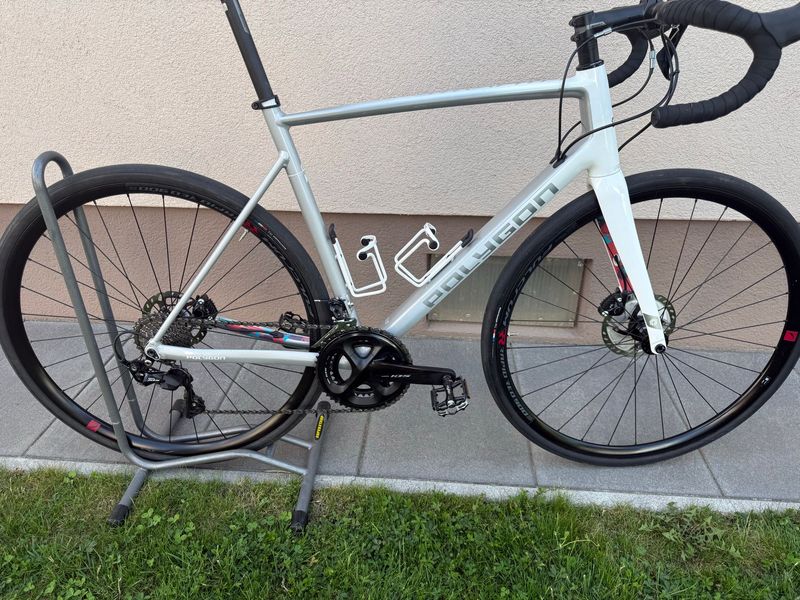 Used Polygon Strattos S5 Disc 2023 2023 Road & Gravel, White — image 3 of 9