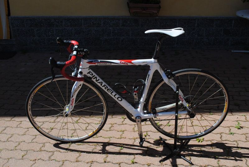 Použité Pinarello Paris Shimano Dura Ace 2019 Road & Gravel — obrázek 2 z 6