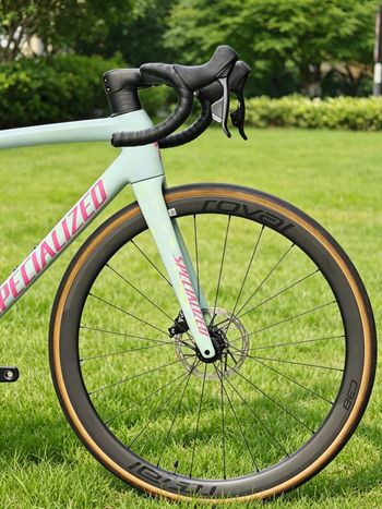 Used Specialized Tarmac SRAM Rival eTap AXS 2024 Road & Gravel, Green — image 2 of 7