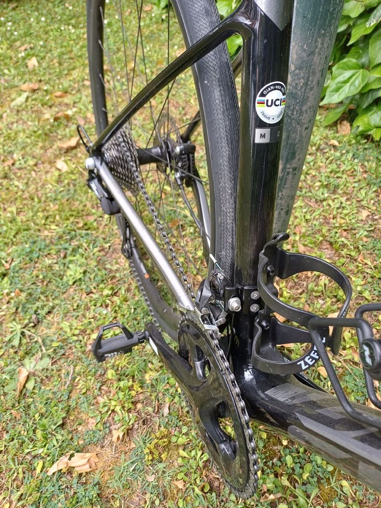 Used Giant Defy, Advanced 2 2021 2021 Road & Gravel — image 4 of 5