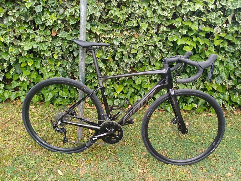 Used Giant Defy, Advanced 2 2021 2021 Road & Gravel — image 1 of 5