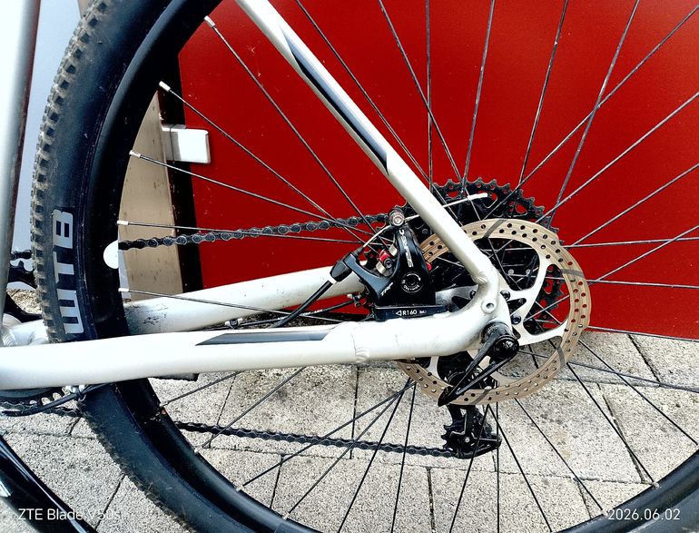 Used Merida SILEX 300 2020 2020 Road & Gravel, Light Gray — image 5 of 11