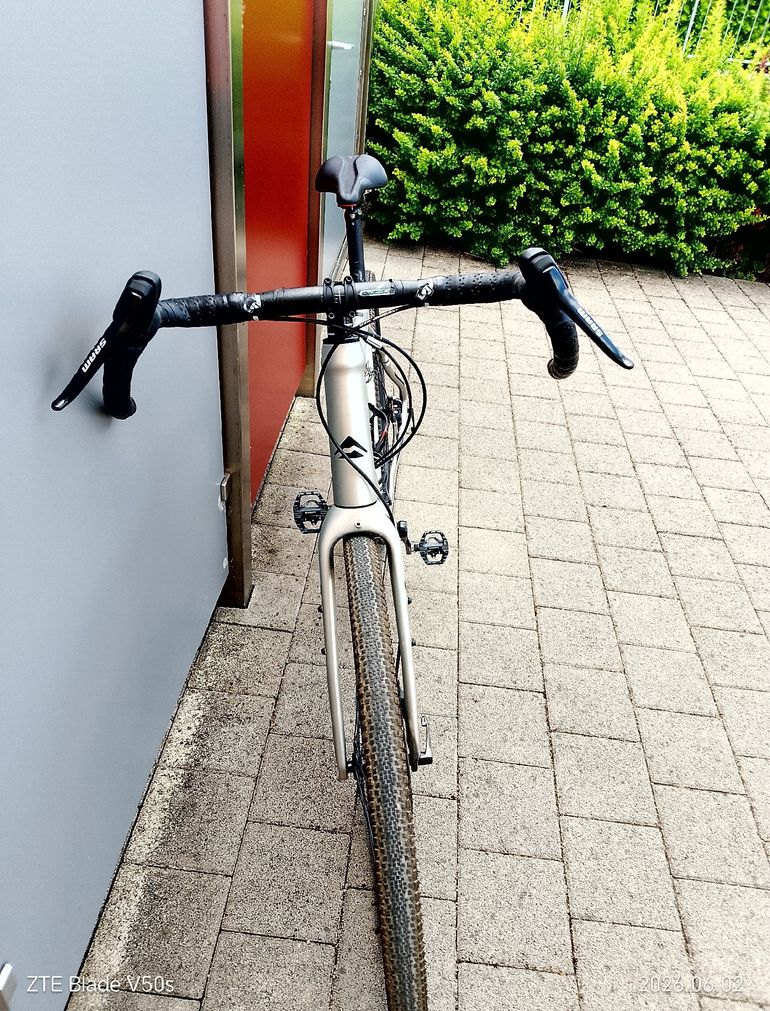 Used Merida SILEX 300 2020 2020 Road & Gravel, Light Gray — image 8 of 11