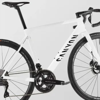 Used Canyon Ultimate CF SLX 9 Di2 2025 2025 Road & Gravel, White — image 2 of 5