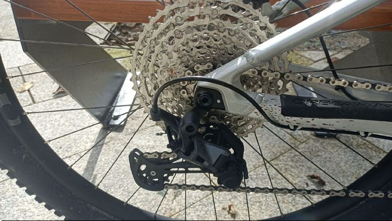 Used Orbea LAUFEY H10 2022 2022 Mountainbike, Light Gray, 29 — image 3 of 16