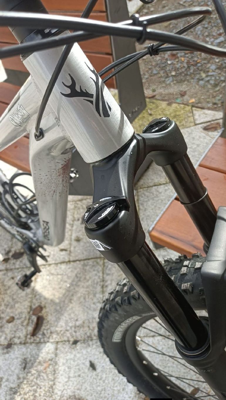 Used Orbea LAUFEY H10 2022 2022 Mountainbike, Light Gray, 29 — image 8 of 16