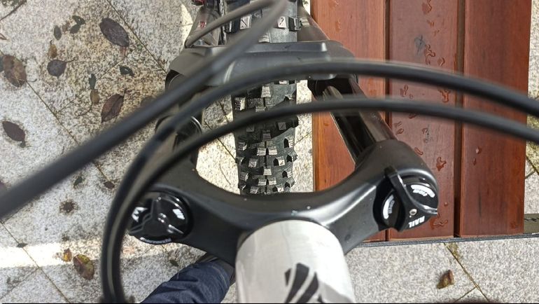 Used Orbea LAUFEY H10 2022 2022 Mountainbike, Light Gray, 29 — image 11 of 16