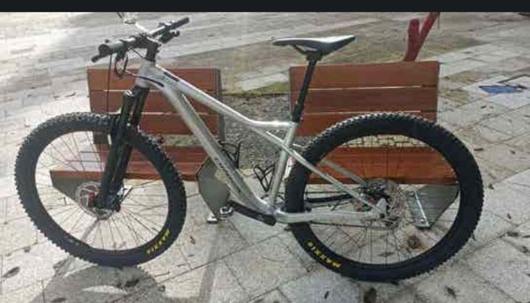 Used Orbea LAUFEY H10 2022 2022 Mountainbike, Hellgrau, 29 — image 4 of 9