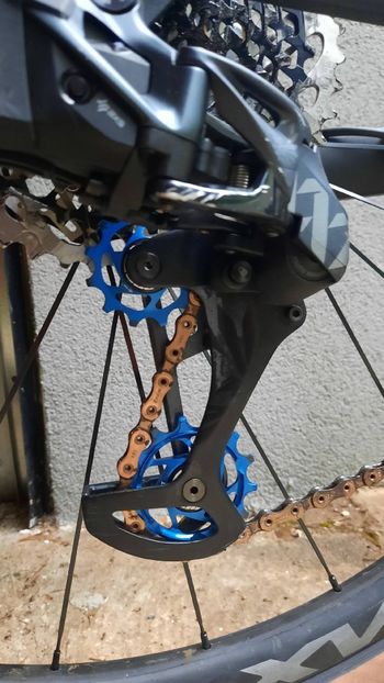 Used Canyon Lux World Cup CFR LTD 2022 2022 Mountainbike, Black, 29 — image 3 of 8