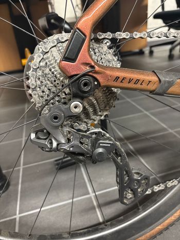 Used Giant Revolt, Advanced Pro 1 2021 2021 Road & Gravel — image 3 of 4