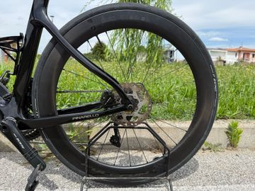 Used Pinarello X1 Shimano 105 2023 Road & Gravel, Black — image 7 of 9