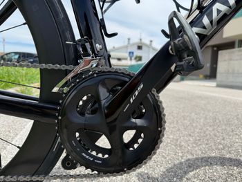 Used Pinarello X1 Shimano 105 2024 Road & Gravel, Schwarz — image 4 of 9