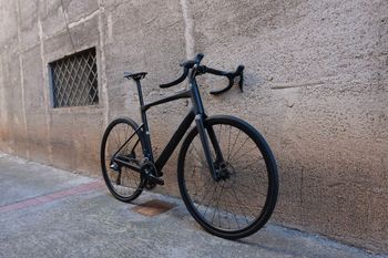 Used BMC Roadmachine TWO 2026 2026 Road & Gravel — image 4 of 7