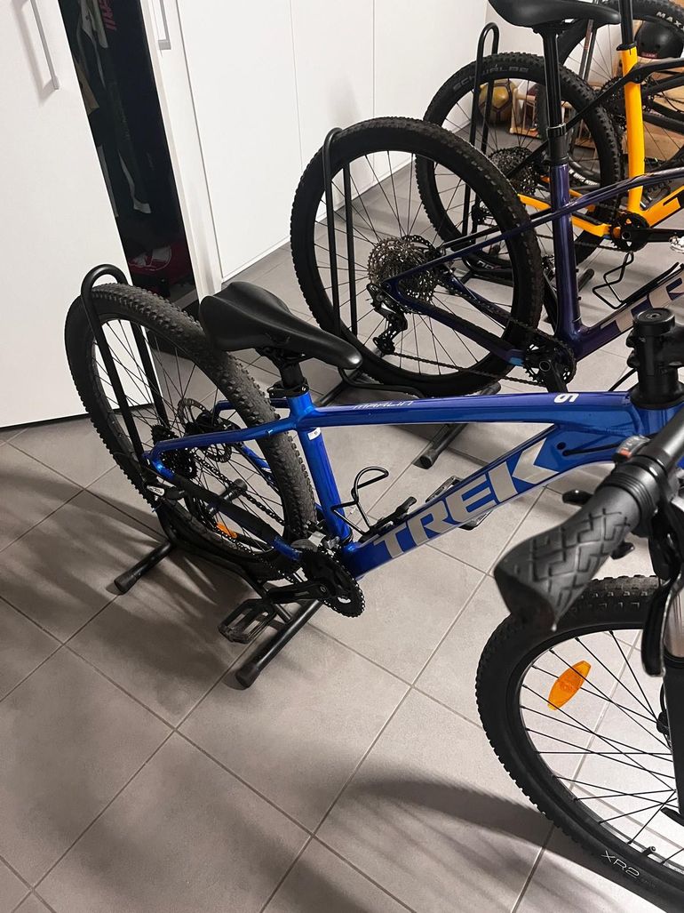 Used Trek Marlin 6 2019 2019 Mountainbike, Blau, 27.5, 29 — image 1 of 5