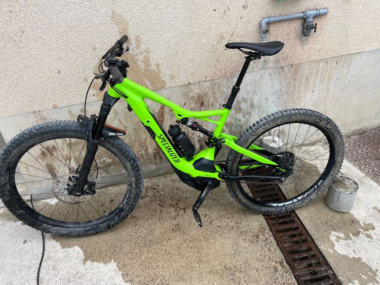 Used Specialized Turbo Levo FSR Comp 6Fattie 2017 2017 Mountainbike, Grün, 27.5 — image 1 of 6