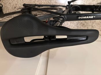 Used Trek Domane+ AL 5 2023 2023 Road & Gravel, Schwarz — image 6 of 6