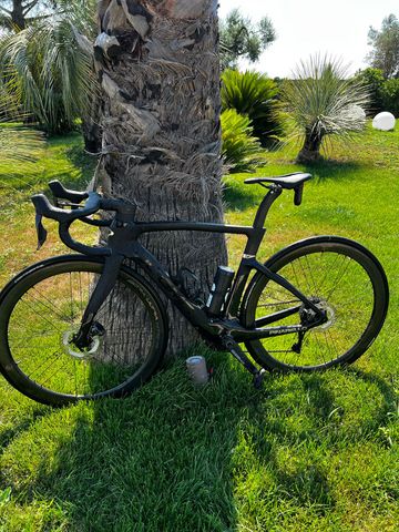 Pinarello Dogma Shimano Ultegra Di2 (12 Speed) 2025 Road & Gravel d'occasion