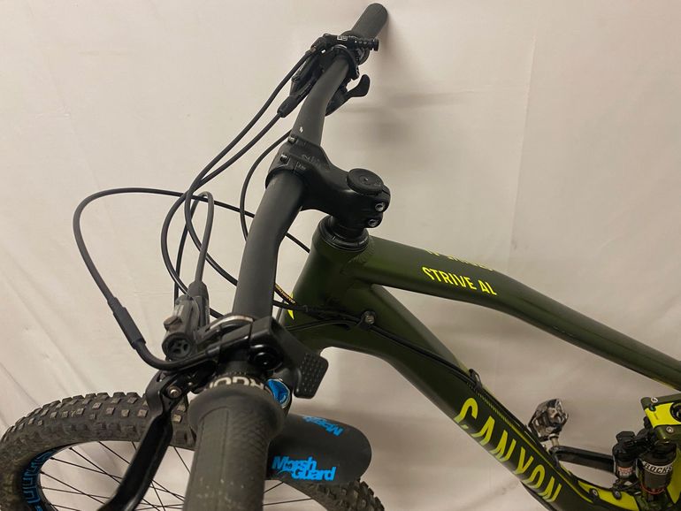 Used Canyon Canyon Strive AL 7.0 2017 Mountainbike, Green — image 4 of 13