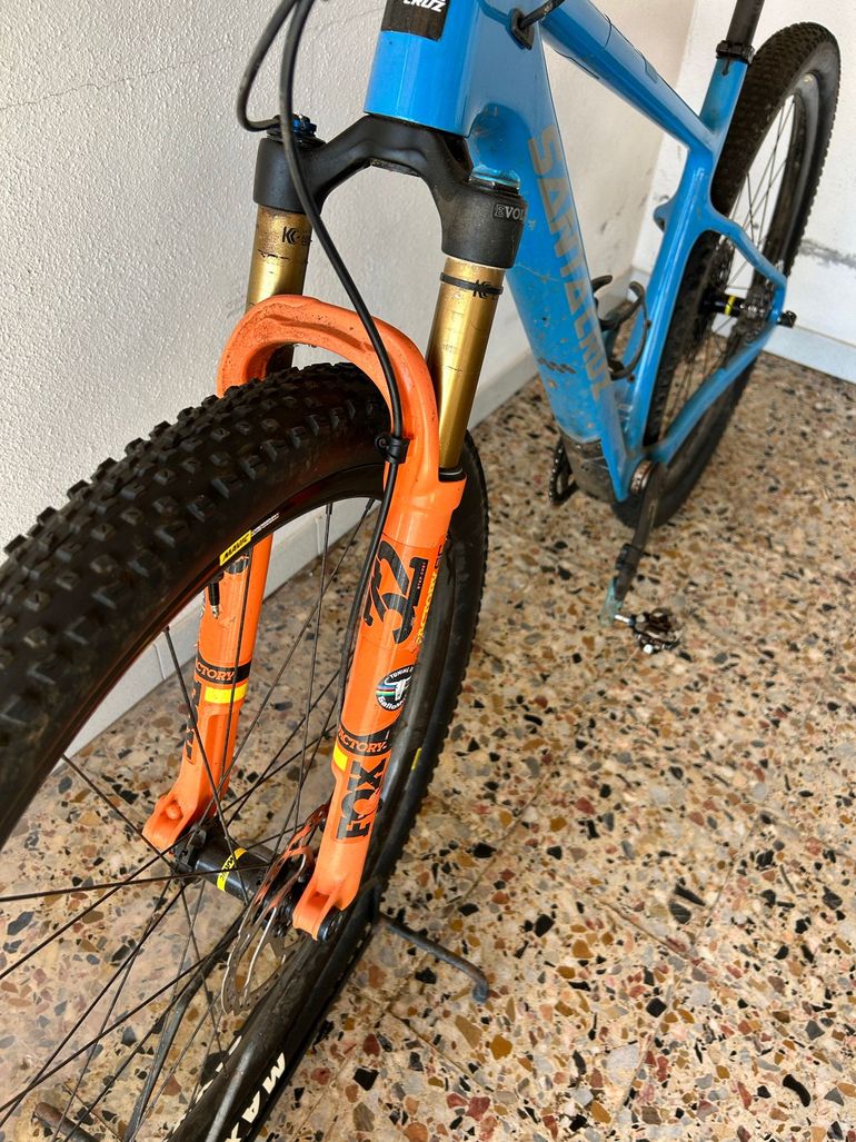Used Santa Cruz Highball Shimano Deore XT 2021 Mountainbike — image 2 of 7