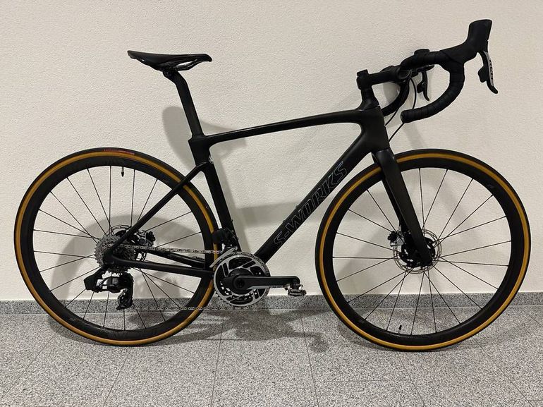 Used Specialized SWorks Roubaix SRAM Red eTAP AXS Specialized SWorks Roubaix SRAM Red eTAP AXS Custom SRAM Force eTap AXS 2025 Road & Gravel — image 2 of 5
