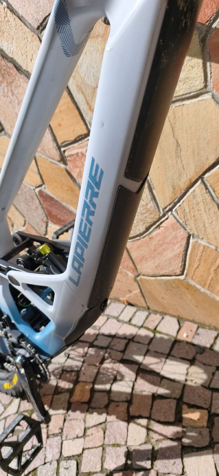 Used Lapierre Spicy CF 8.9 2025 2025 Mountainbike, Blue — image 7 of 10