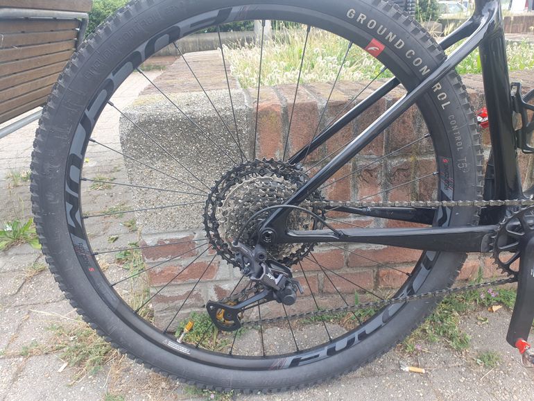 Used Cannondale Scalpel Carbon 3 2023 2023 Mountainbike, Black, 29 — image 7 of 12