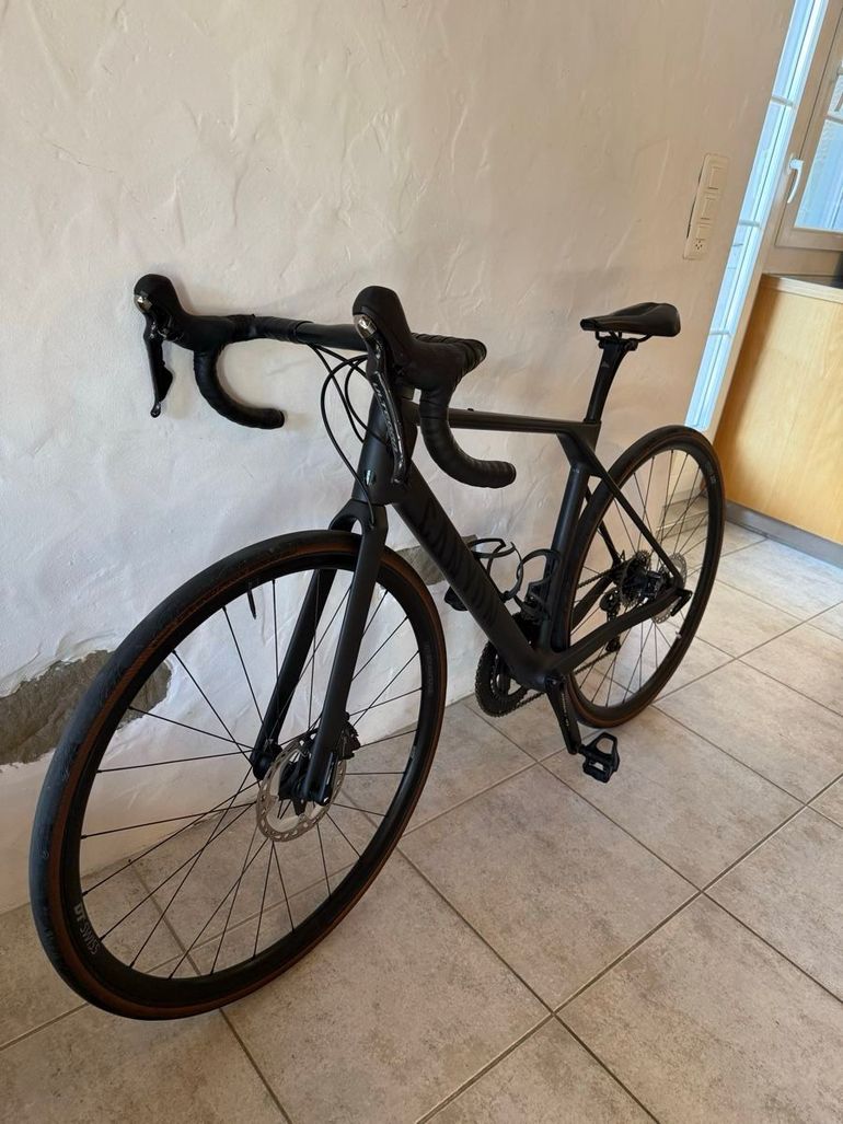 Used Canyon Endurace CF 8, Grösse S, Shimano Ultegra, Top-Zustand Canyon Endurace CF 8, Grösse S, Shimano Ultegra, Top-Zustand Custom Shimano Ultegra Di2 2024 Road & Gravel — image 3 of 10