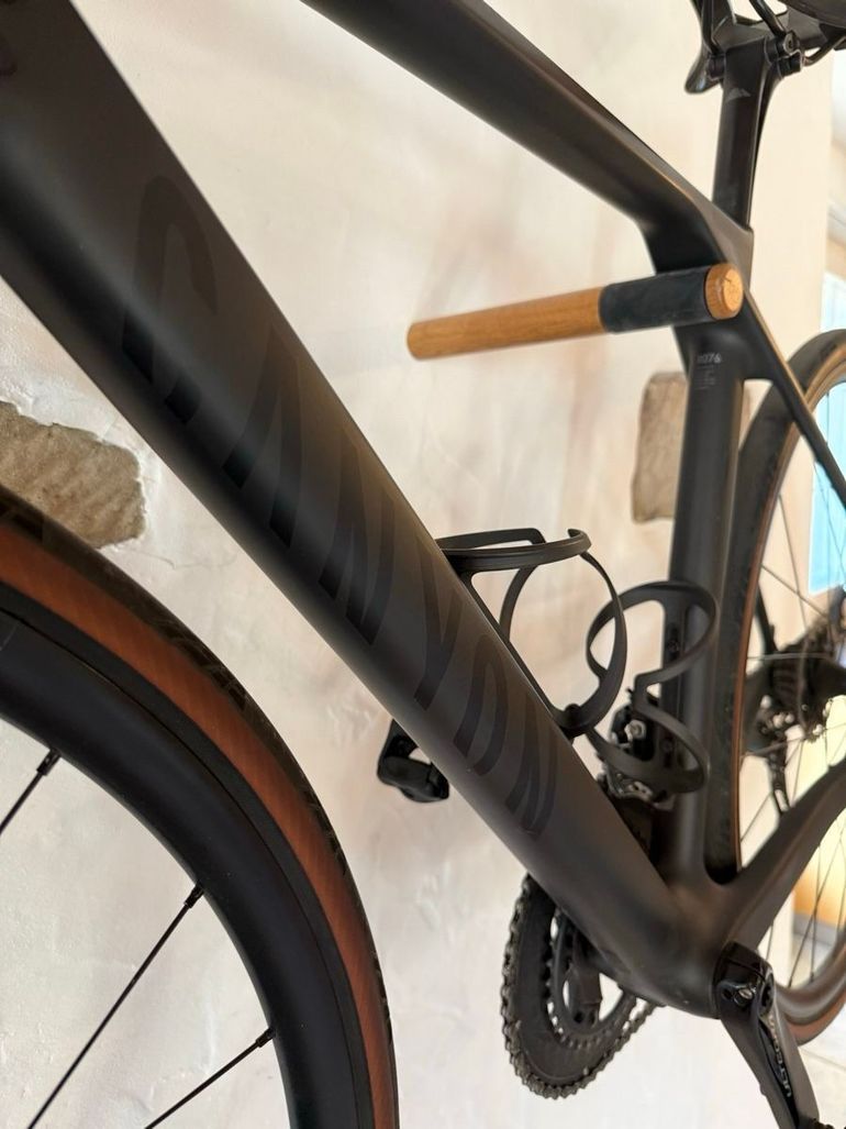 Used Canyon Endurace CF 8, Grösse S, Shimano Ultegra, Top-Zustand Canyon Endurace CF 8, Grösse S, Shimano Ultegra, Top-Zustand Custom Shimano Ultegra Di2 2024 Road & Gravel — image 2 of 10