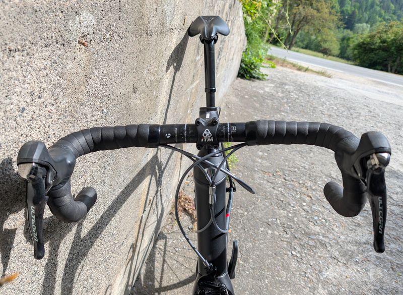 Used Trek Domane SL 6 2018 2018 Road & Gravel, Black — image 3 of 10